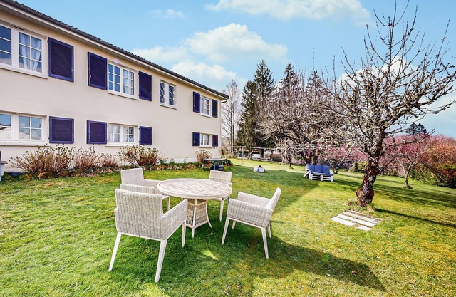 1 bedroom amazing apartment in Treignac