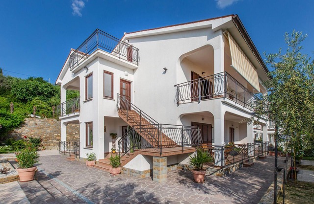 1 bedroom amazing apartment in Secovlje