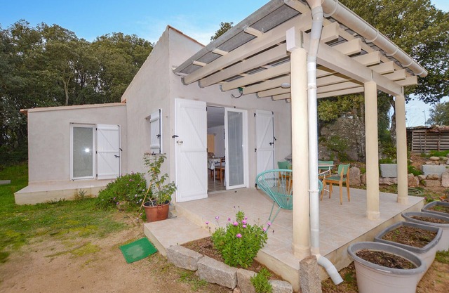 1 bedroom amazing home in Coti Chiavari