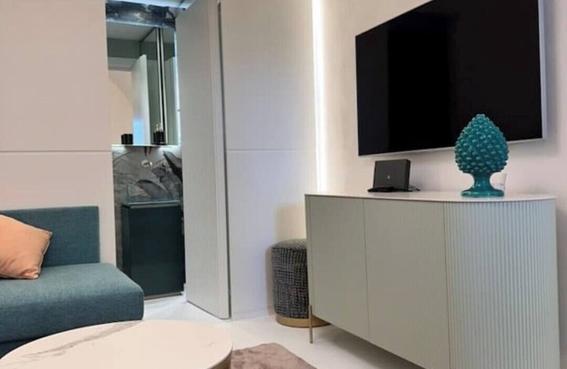 1 Bedroom Apartment in Capri