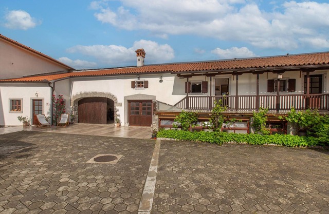 1 bedroom beautiful apartment in Divaca