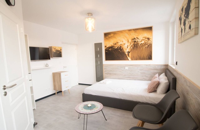 1 Bedroom Apartment in Rouxmesnil-Bouteilles