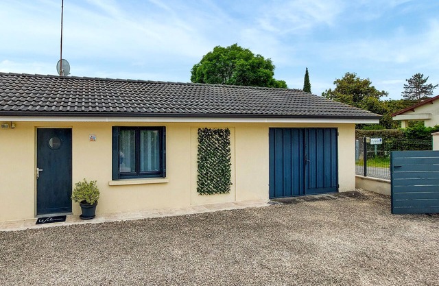 1 bedroom gorgeous home in Casteljaloux