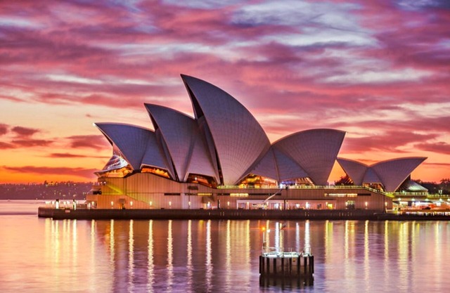 1 Bedroom Modern Suite at Waterloo Sydney