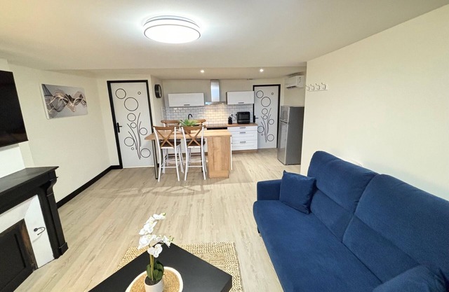 1 Bedroom Private vacation home in Limoges