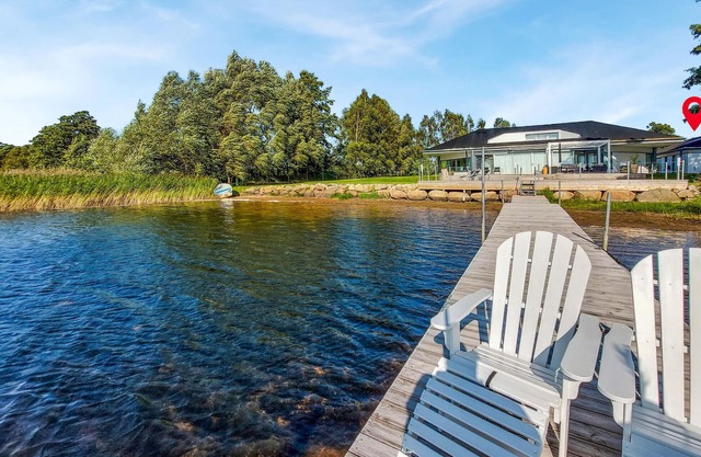 1 bedroom stunning home in Ludvigsborg