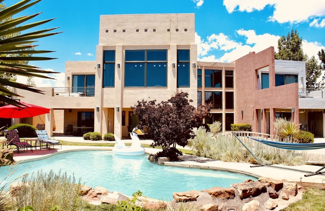 #1 BEST VIEWS! Huge, Luxury Contemporary Home + HEATED POOL