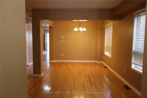 1 Brampton Executive Suite- Great Location- Opp Plaza, Restaurants, Gym, Shopping