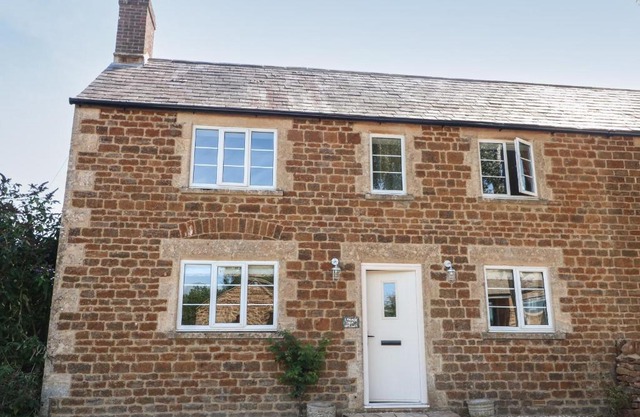 1 Manor Farm
