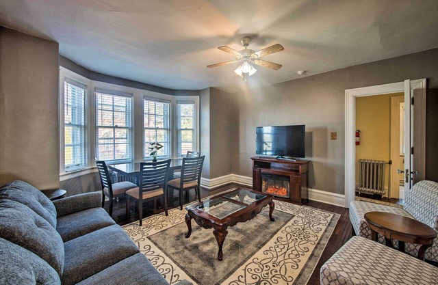 1 Mi to Reading Pagoda: Cozy Apt w/Patio Access!