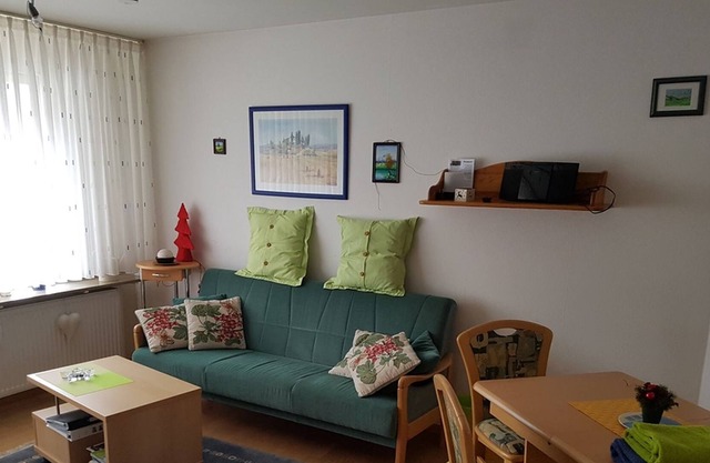 1-Raum Appartement, 36qm, 1 Wohn-/Schlafraum, Südbalkon, max. 2 Personen