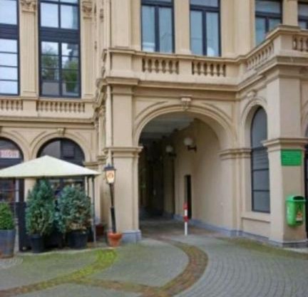 1 Zimmer Wohnung mit der Terrasse in der Innenstadt