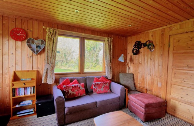 10 Pinewood Retreat