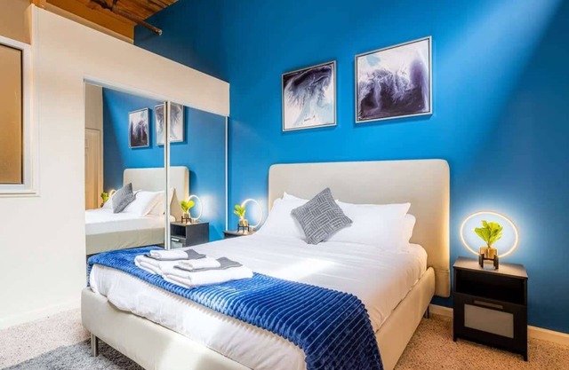 100 Year Old Historic Brick 2BR Loft High Ceiling3