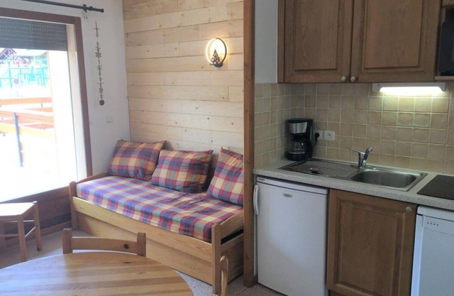 100m from ski lifts, Ground floor, terrace, tv, 28m², La Joue du Loup