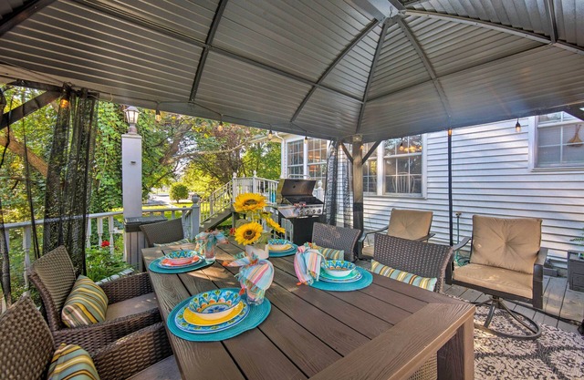 11 Mi to Hersheypark: Family Home in Harrisburg