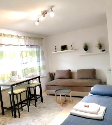 11-Ruhiges Apartment Wiesbaden-Terrasse,WLAN,Parkplatz