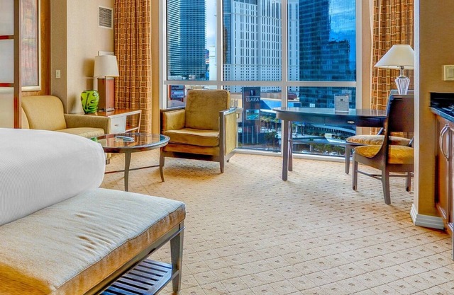 11th Flr MGM Signature Studio | Strip View | No Resort Fees!