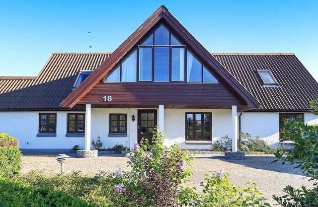 12 person holiday home in Idestrup