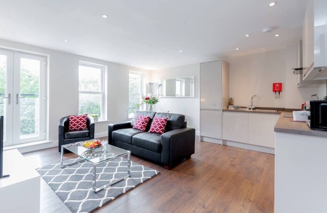 12 Trinity House - 1 bedroom apartment