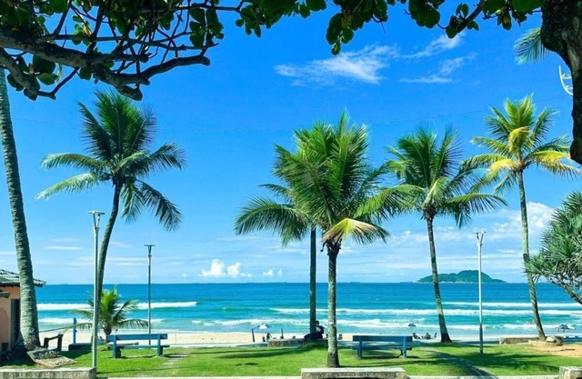 12-Vista Linda Pé na Areia Guarujá-Tombo