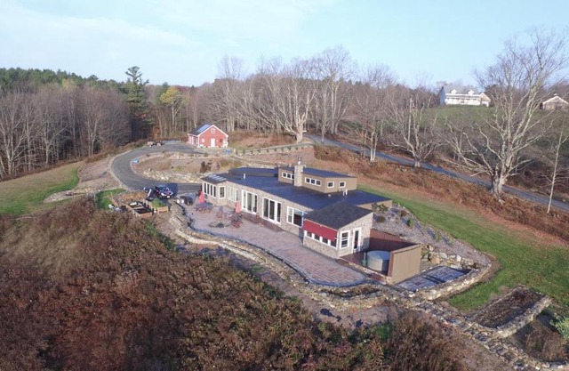 13 Hills Bed & Breakfast