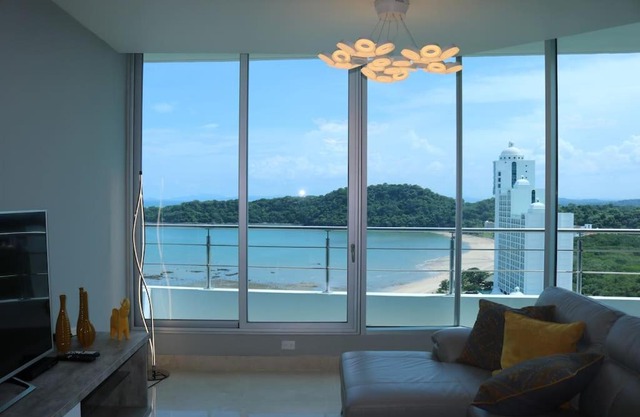 15B Stunning Oceanfront Views Panama Resort Life