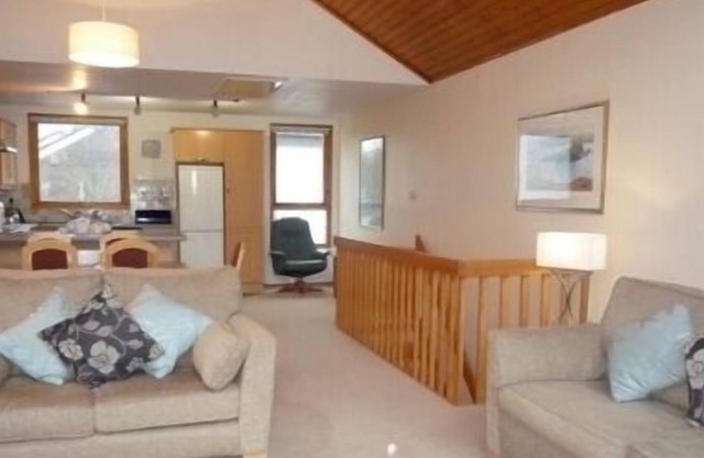 16 KESWICK BRIDGE, family friendly, with a garden in Keswick