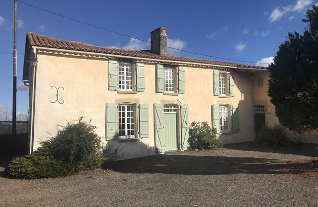 17th century farmhouse gite. Situated next to the artisan village of vouvant.