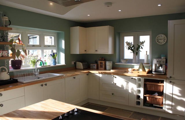 17th Century 3 bedroom Cottage in the South Downs Way National Park with garden