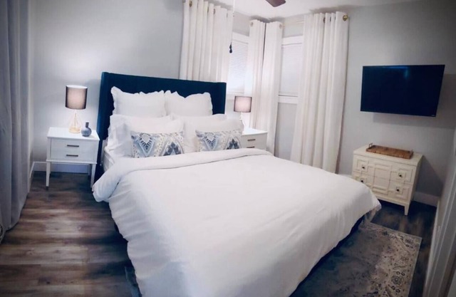 18 Hidden Gem - Private Home - 3 BDRM In 5 Forks