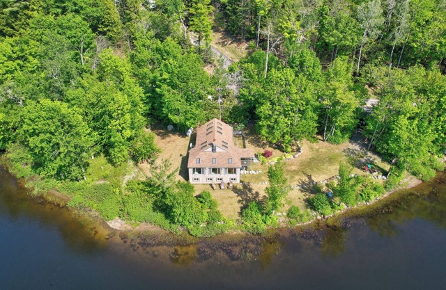 180 Degree Lakefront Views-Fire Pit-Swimming