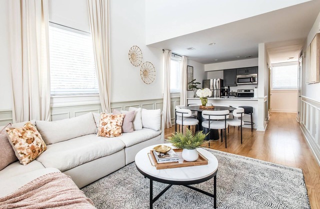 1874 Suite at 360 King