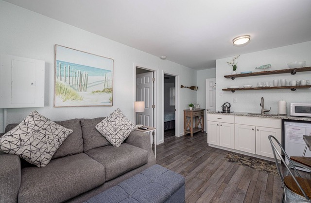 18th Street Cottage #2