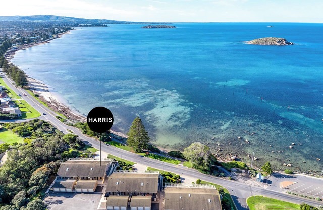 19-117 Franklin Pde - Beachfront Location - Linen Included