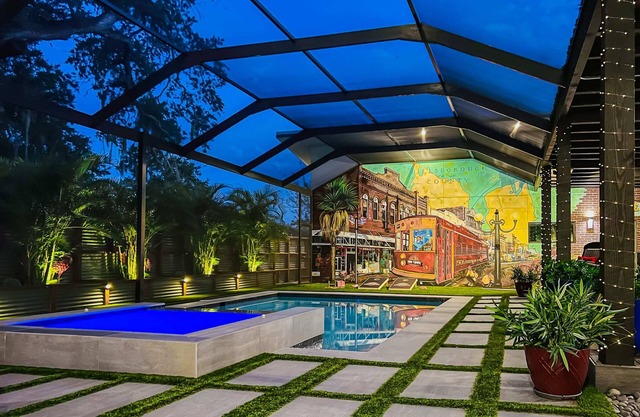 1906 Tampa - Modern City Oasis w/Industrial Vibe