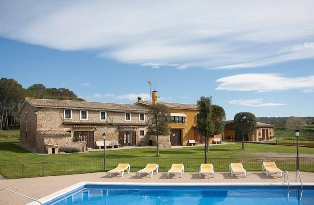 19th century Charming rural house in Catalonia near Girona with pool, barbecue.