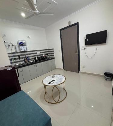 1BHK Premium Max Stay