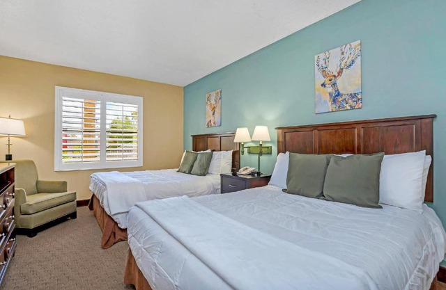 1BR 2 Queens Hotel-Apt with Pool, Hot Tub & Arcade, near Disney & Universal!