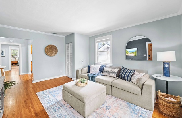 1BR Historic Riverside Gem | Close to Hospitals