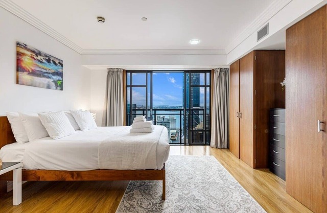 1BR in Prime location+City views by Zodiak Stays