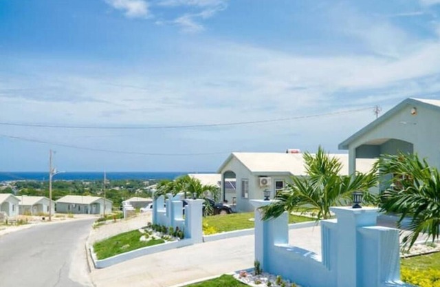 1BR Luxury Suite, Overlooking Puerto Seco Beach