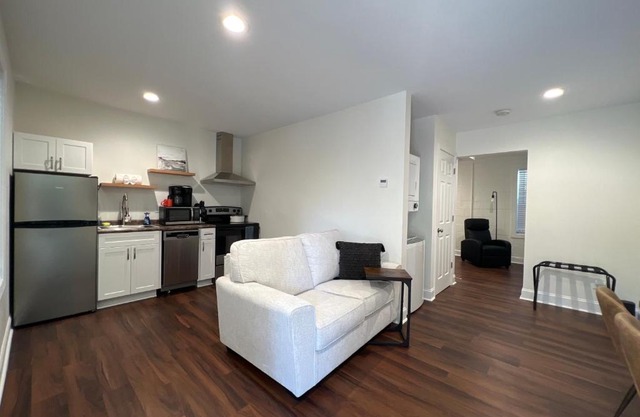 1BR Near Downtown & Mountain Goat Coffee