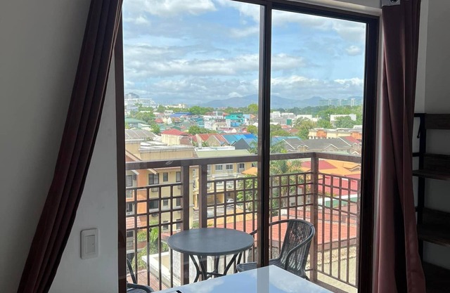 1BR near Diliman W/Cable Wifi YouTube and Netflix