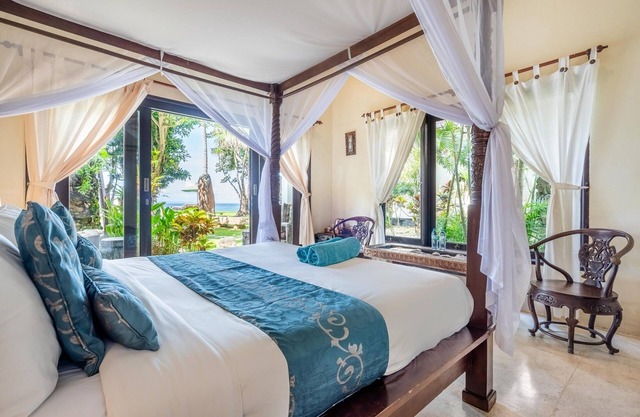 1BR Room by the Ocean | The Village of Angels Resort | Candidasa