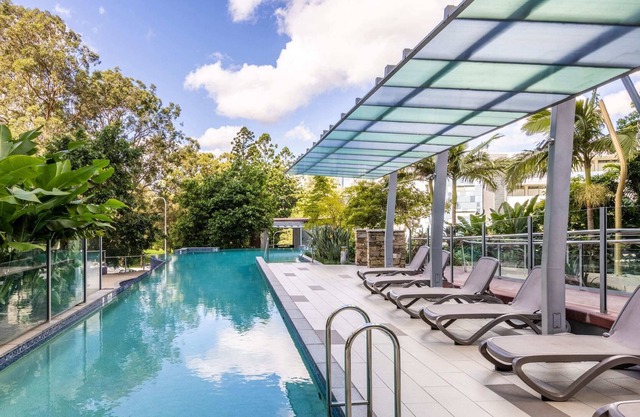 1BR Unit in the heart of Kelvin Grove with Pool