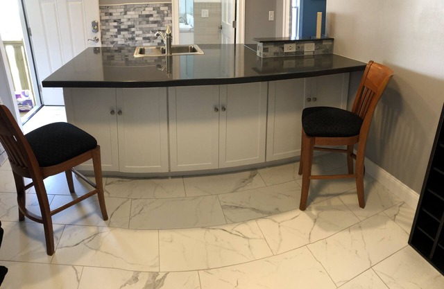 1st Class Rentals 2 Bedroom 2nd Floor Apartment