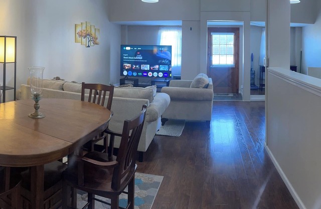 1st Class Rentals Munson Manor V located just a 1/2 mile from All Star Village