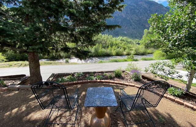 2/2 Chalet w/Office on the Clear Creek with Views! Balcony Bedroom Suite