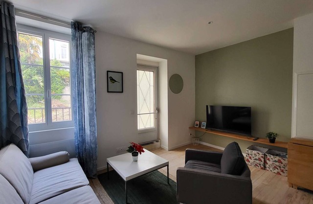 2-4 Charming T2 near train station and town center - Free parking nearby